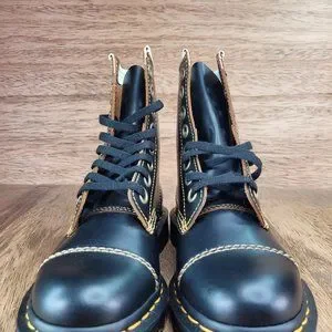 Dr Martens Capper Vintage Smooth Air Cushion Boots Size 4 M / 5 W Dr. Martens | Shoes | Dr Martens Capper Vintage Smooth Air  main image 3